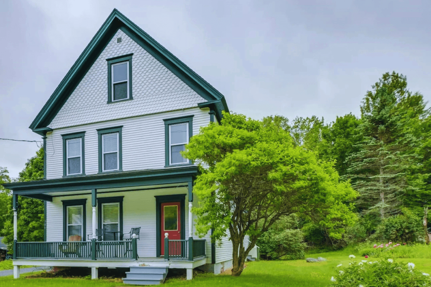 (3B1) & (52B) Greenville Airport & Moosehead Aero Marine - Moosehead Lake Lodge